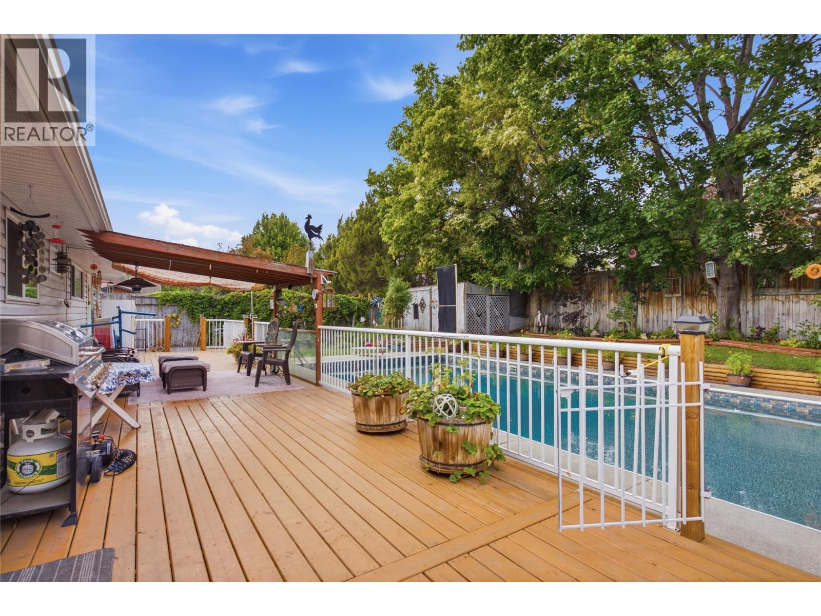 2463 Reid Avenue - Image 16