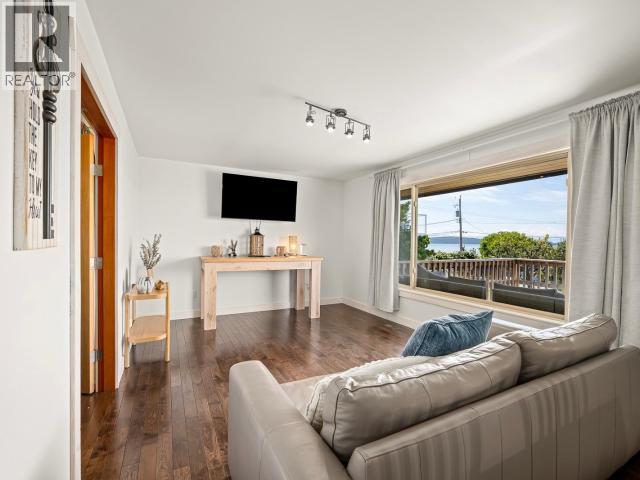 4109 WHALEN AVE - 7