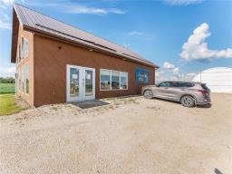 40041 Provincial Road 332 Highway, Brunkild, MB R0G0E0 Photo 6