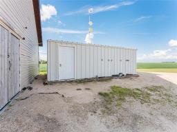40041 Provincial Road 332 Highway, Brunkild, MB R0G0E0 Photo 10