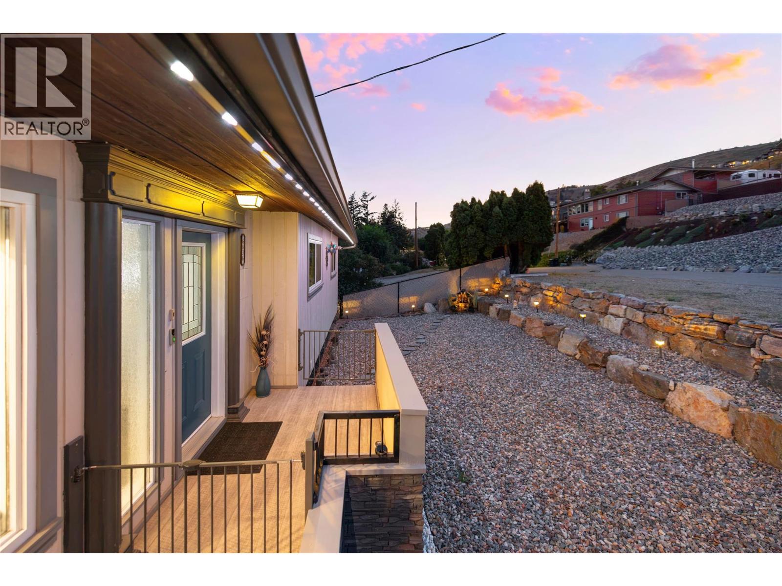 6636 Southwind Road - Image 4