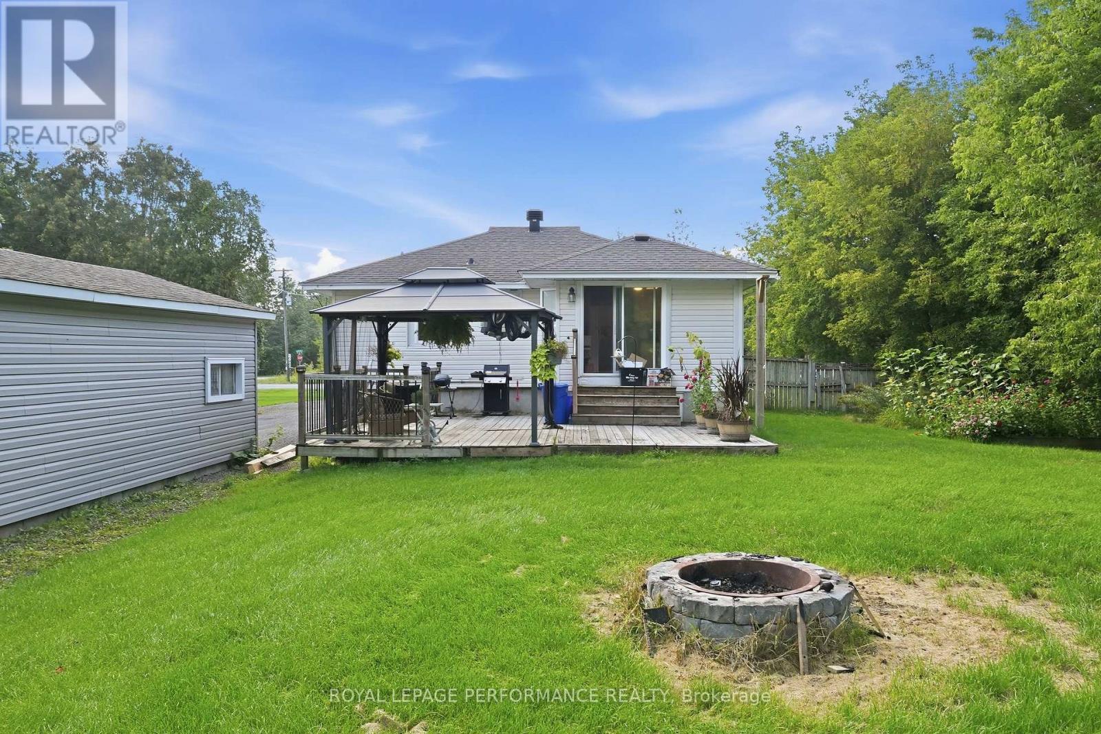 1695 LACASSE ROAD - 12