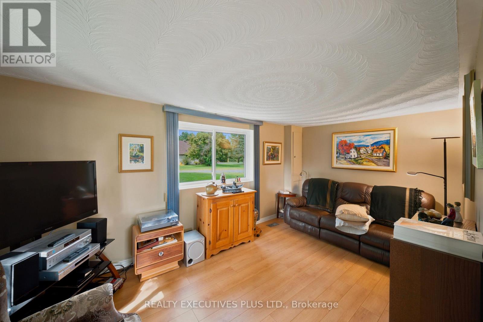 3705 CHAMPLAIN STREET E - Image 13