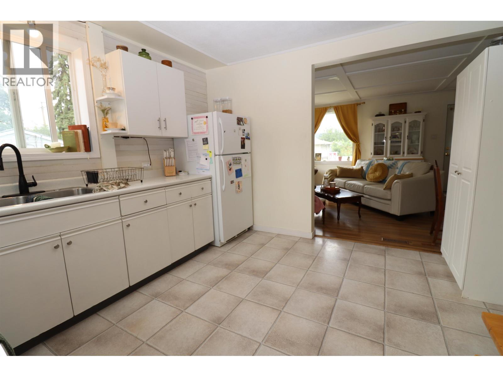 1136 20TH AVENUE - 14
