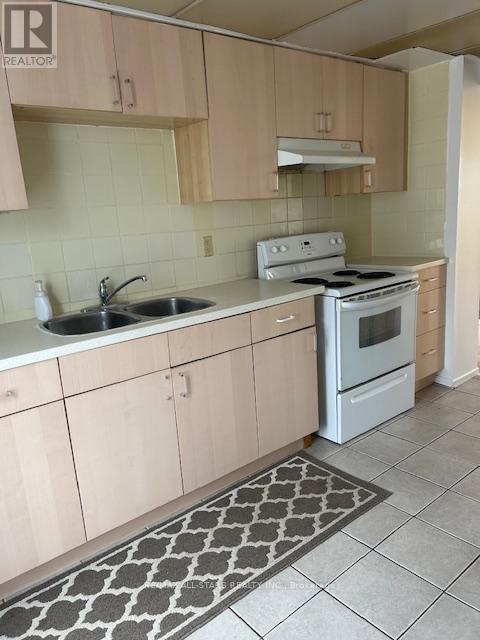 #82 201 ALEXMUIR BOULEVARD - Image 14