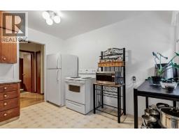 Primary Bedroom - 3803 4 Avenue Sw, Calgary, AB T3C0B5 Photo 6