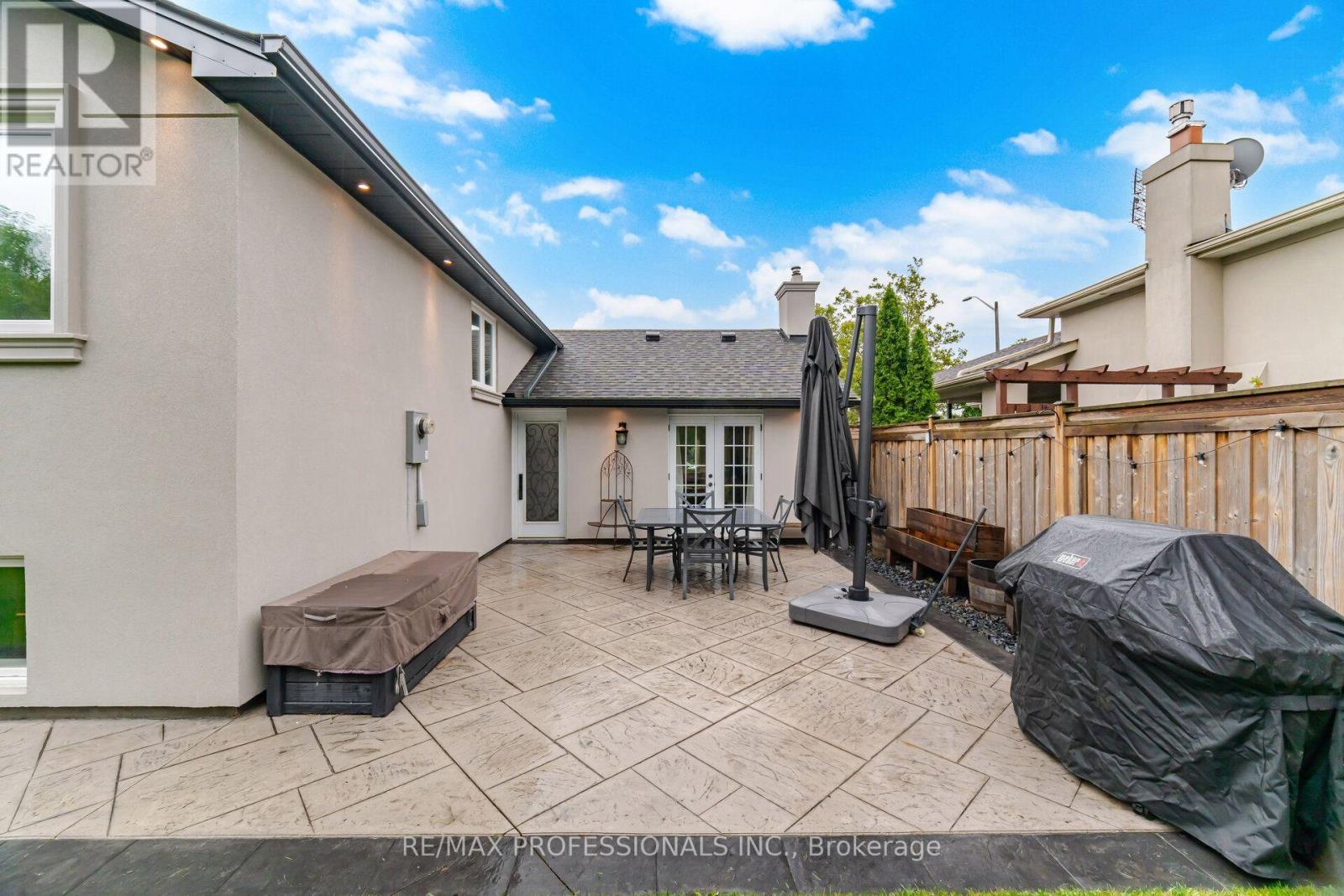 1062 MISSISSAUGA VALLEY BOULEVARD - 46