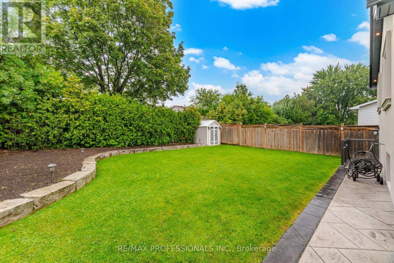 1062 MISSISSAUGA VALLEY BOULEVARD - 47