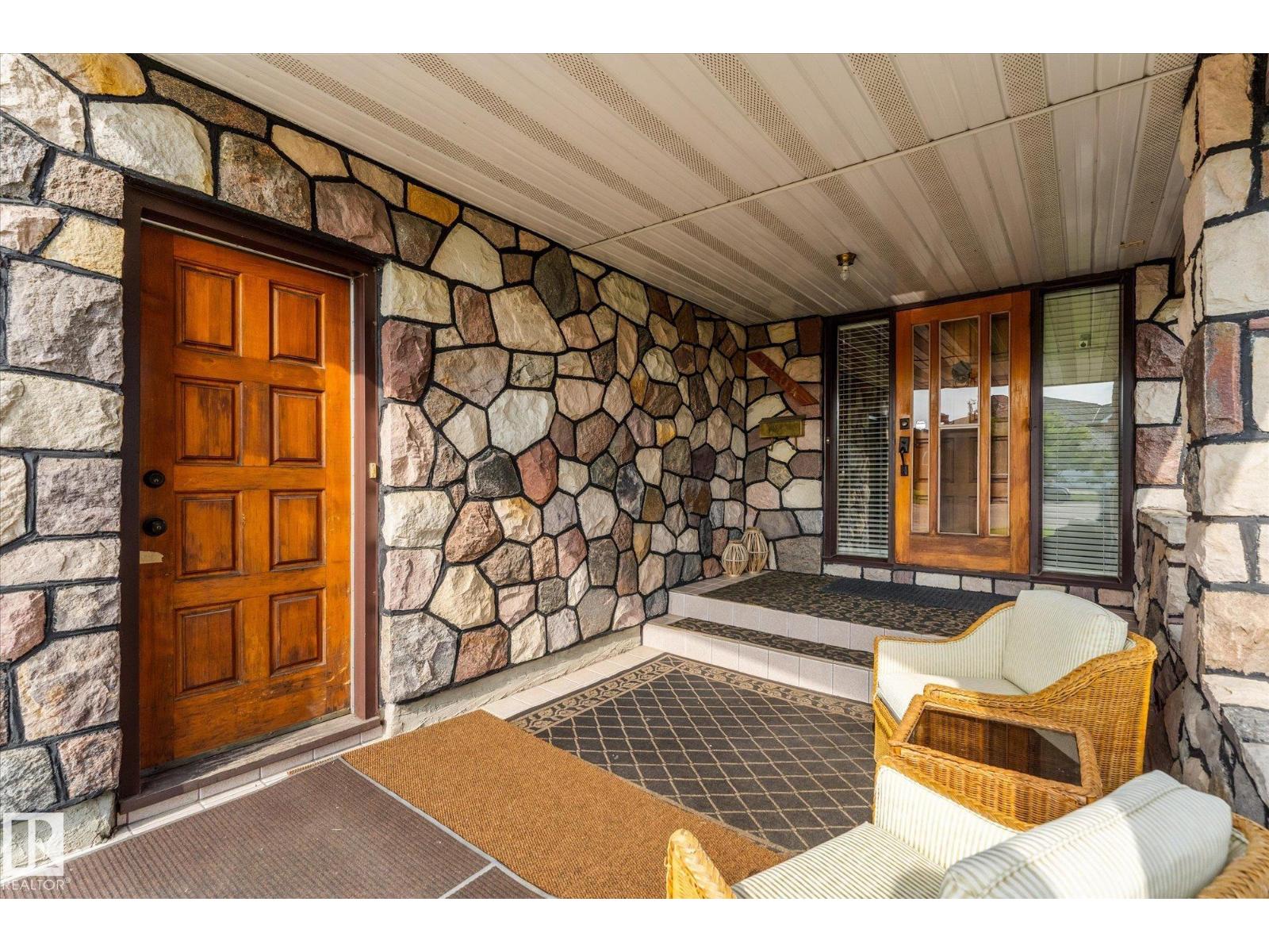 9504 139 AV NW - 6