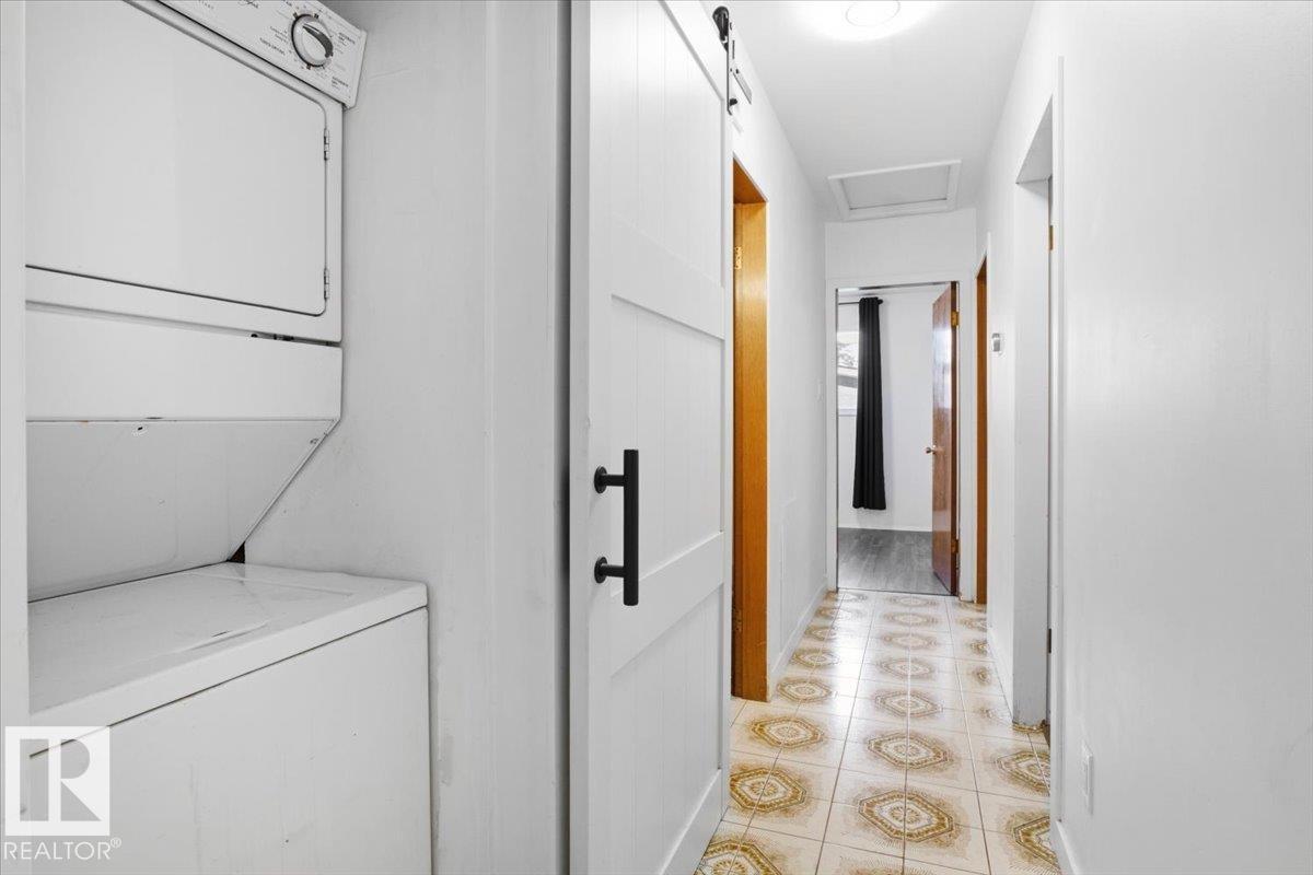 13235 82 ST NW - 7