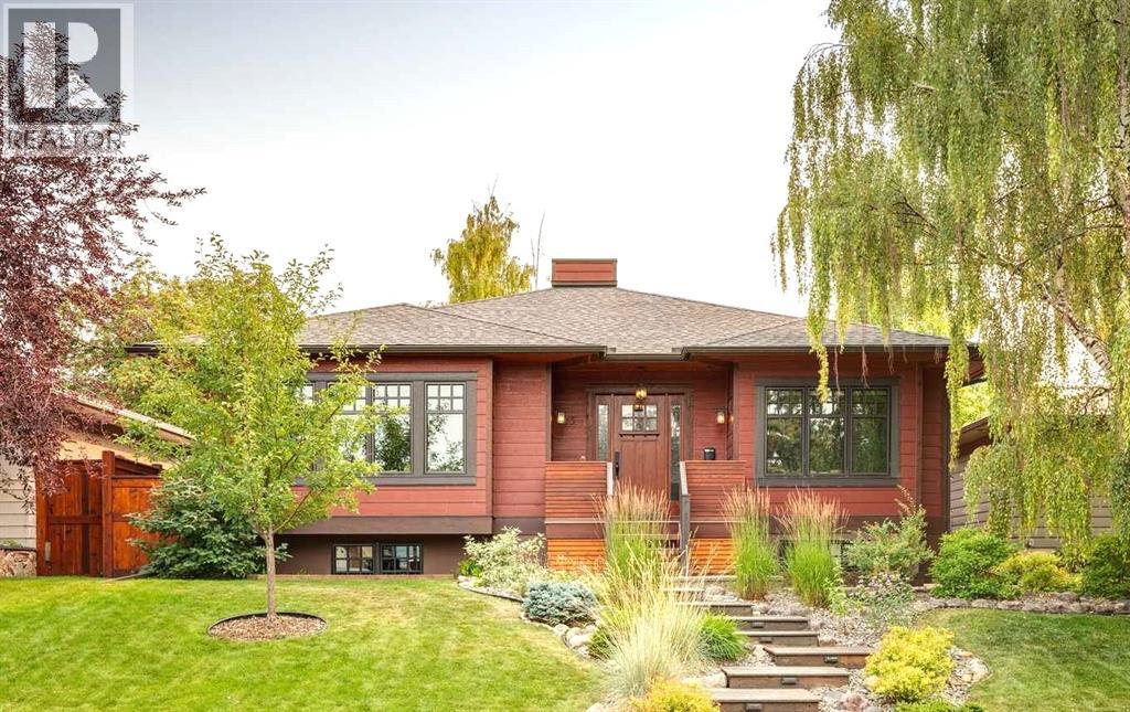 95 Lissington Drive SW, Calgary, Alberta, T3E5E4