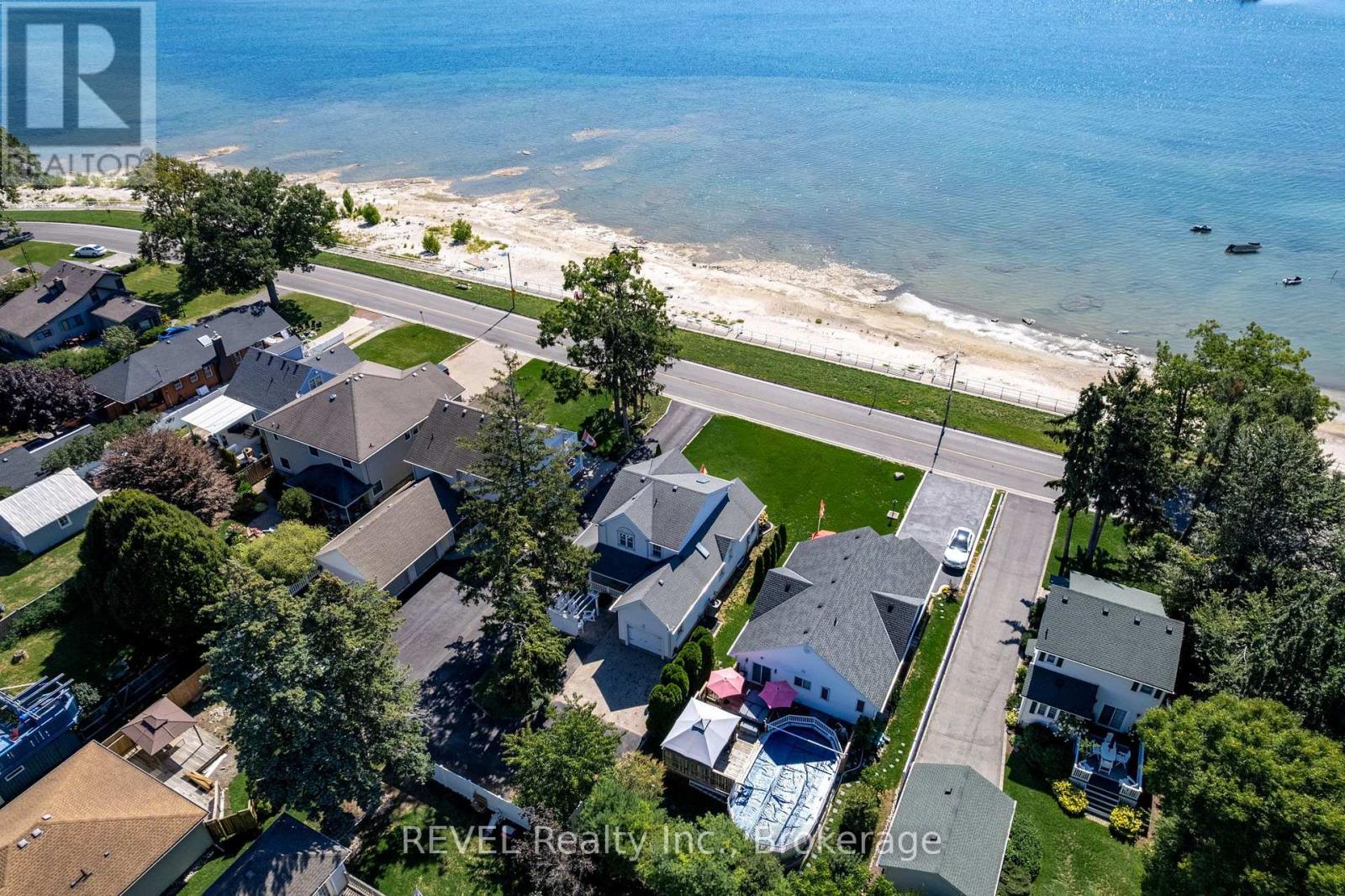 177 Lakeshore Road West — photo 45