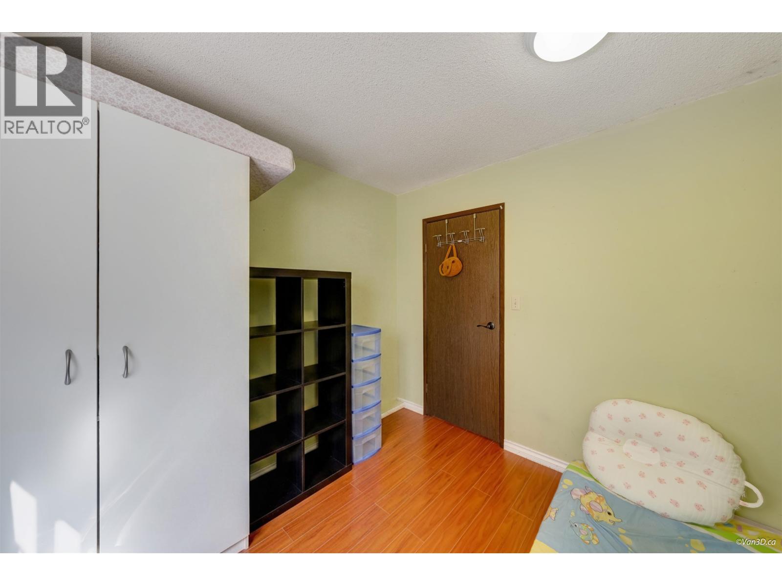 2537 E 27TH AVENUE, Vancouver