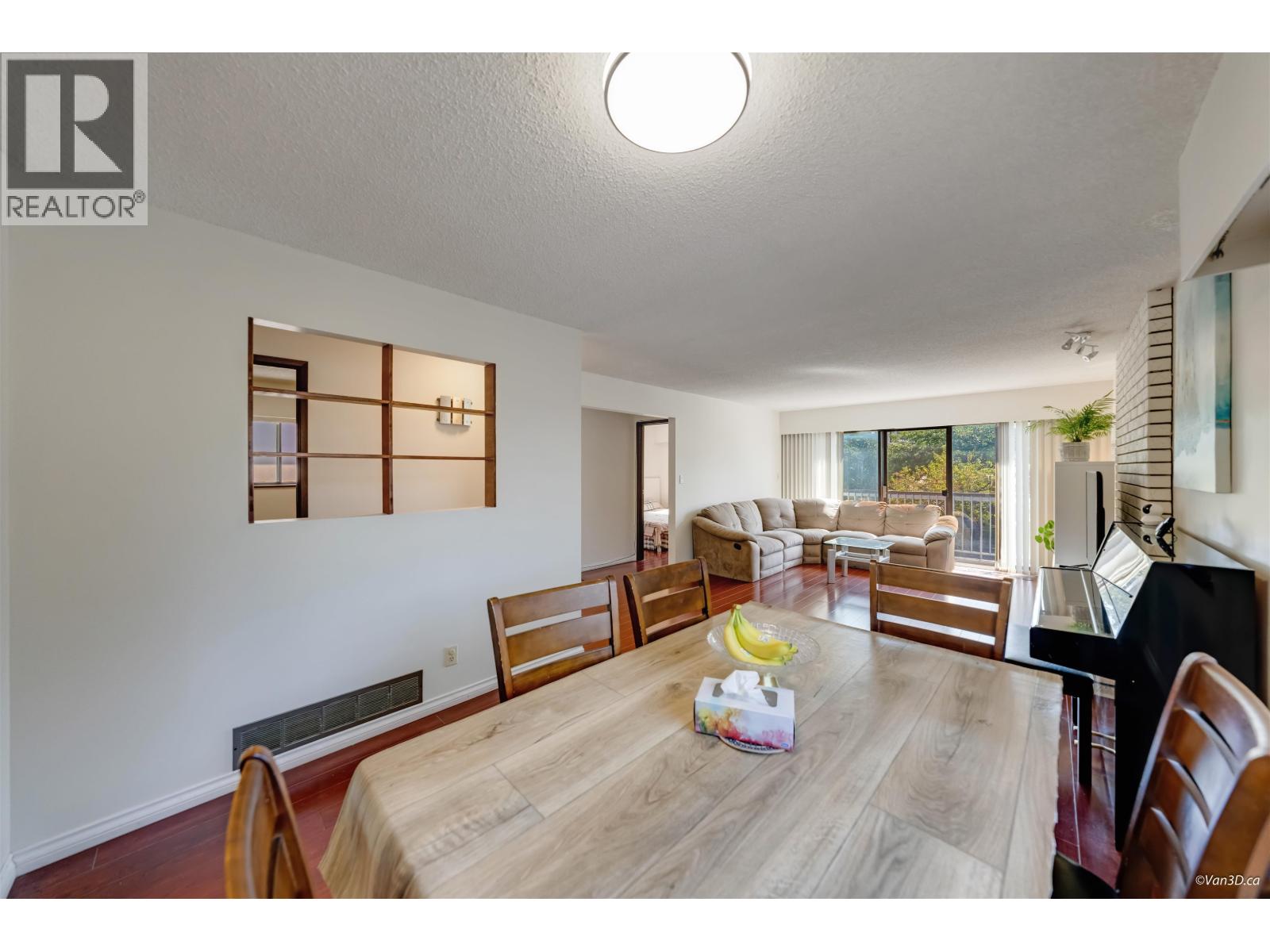 2537 E 27TH AVENUE, Vancouver