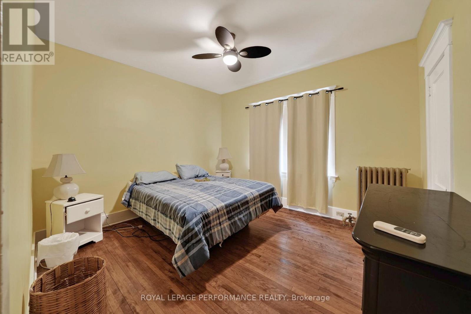 114 GLOUCESTER STREET N - Image 32