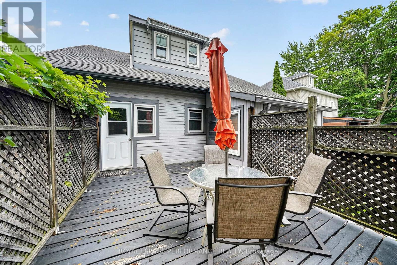 114 GLOUCESTER STREET N - Image 46