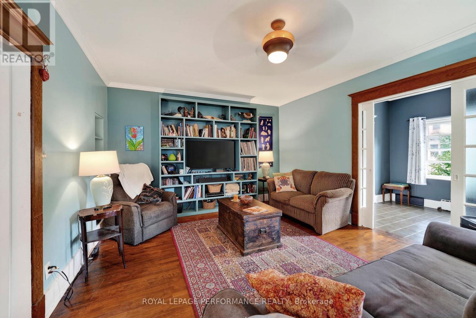 114 GLOUCESTER STREET N - Image 8