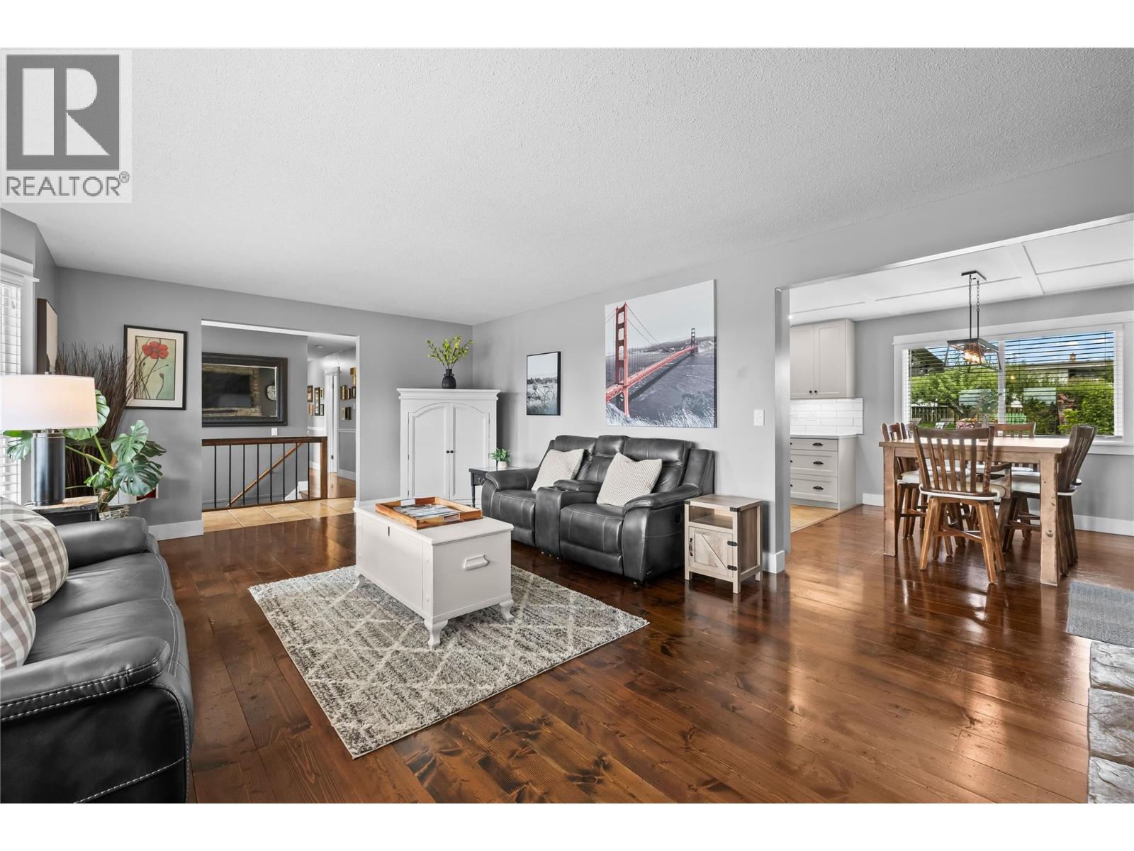  910 Westbrook Drive, West Kelowna