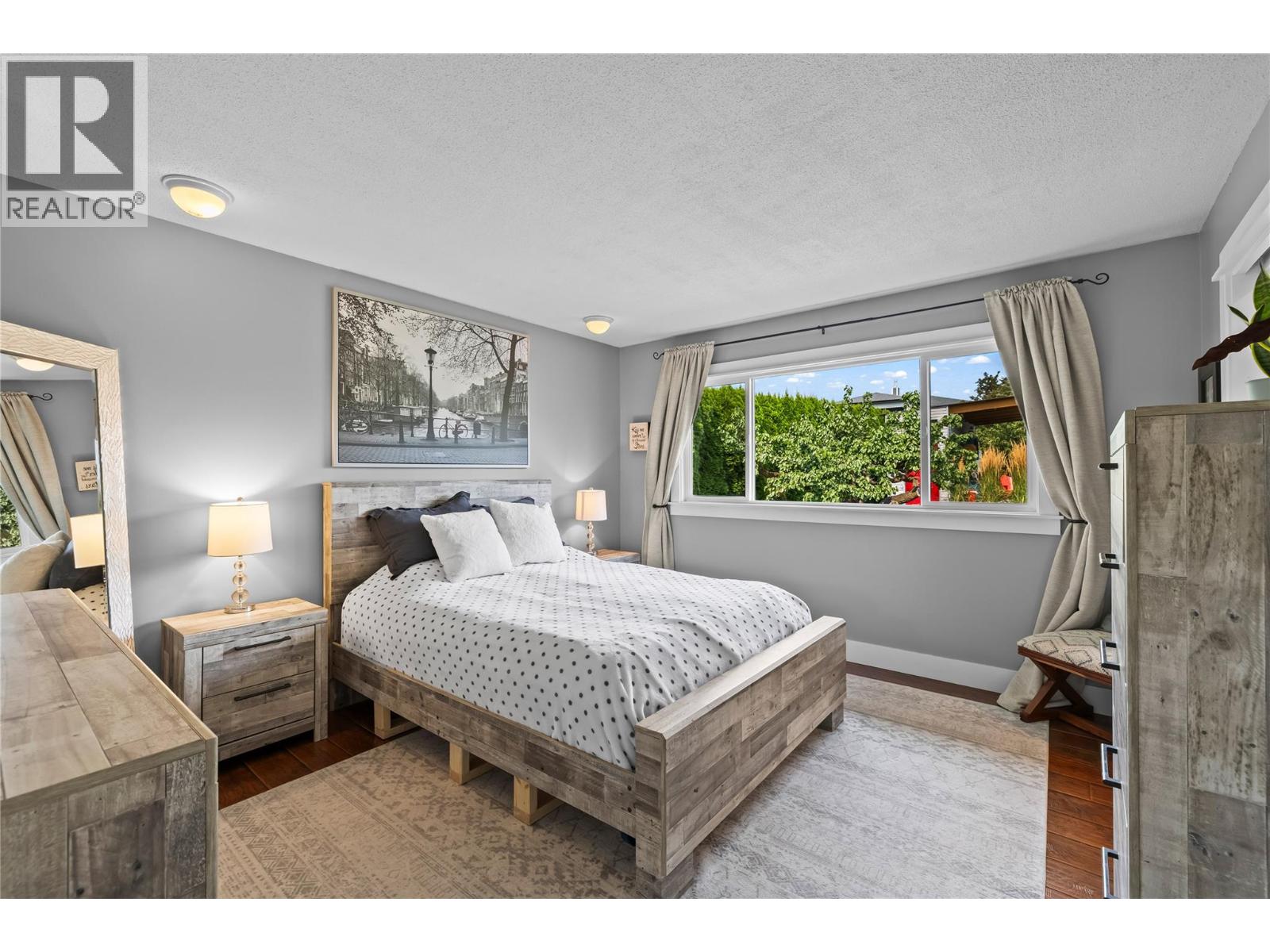  910 Westbrook Drive, West Kelowna
