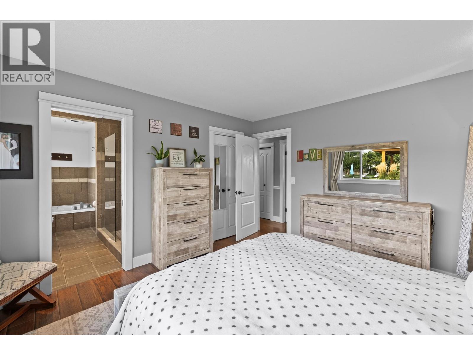  910 Westbrook Drive, West Kelowna