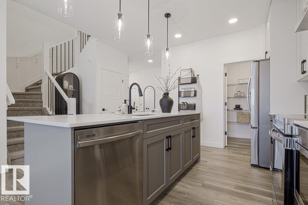 52 EMERSON LD - Image 11