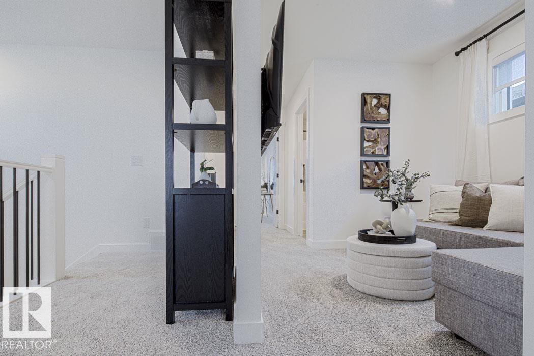 52 EMERSON LD - Image 35