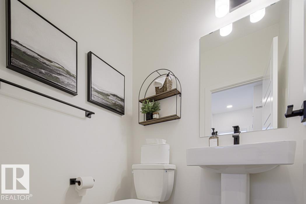 52 EMERSON LD - Image 4
