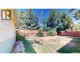 311 Pottery Street, Eastend, SK S0N0T0 Photo 40