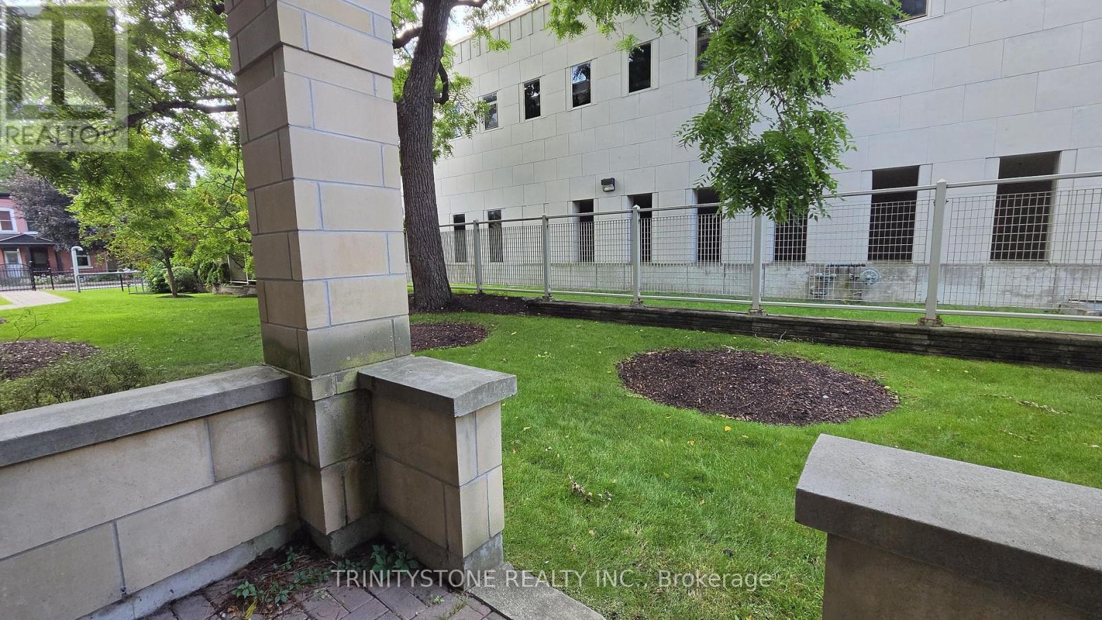 #121 205 BOLTON STREET - Image 24