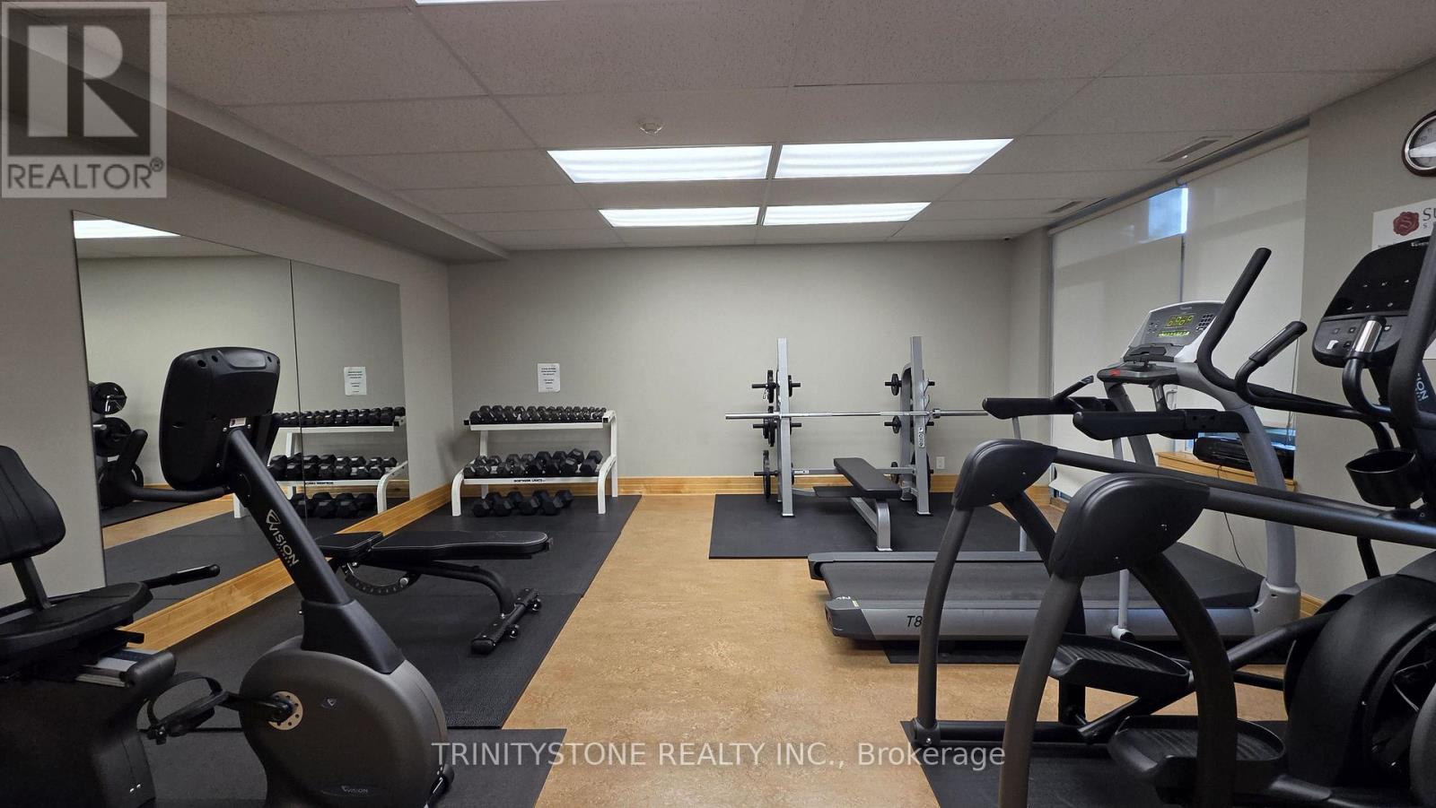 #121 205 BOLTON STREET - Image 35