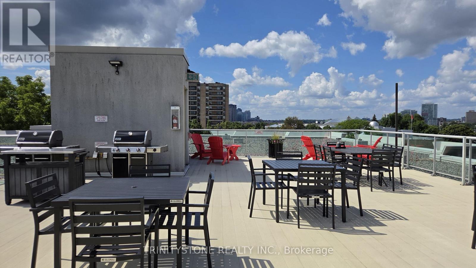 #121 205 BOLTON STREET - Image 38