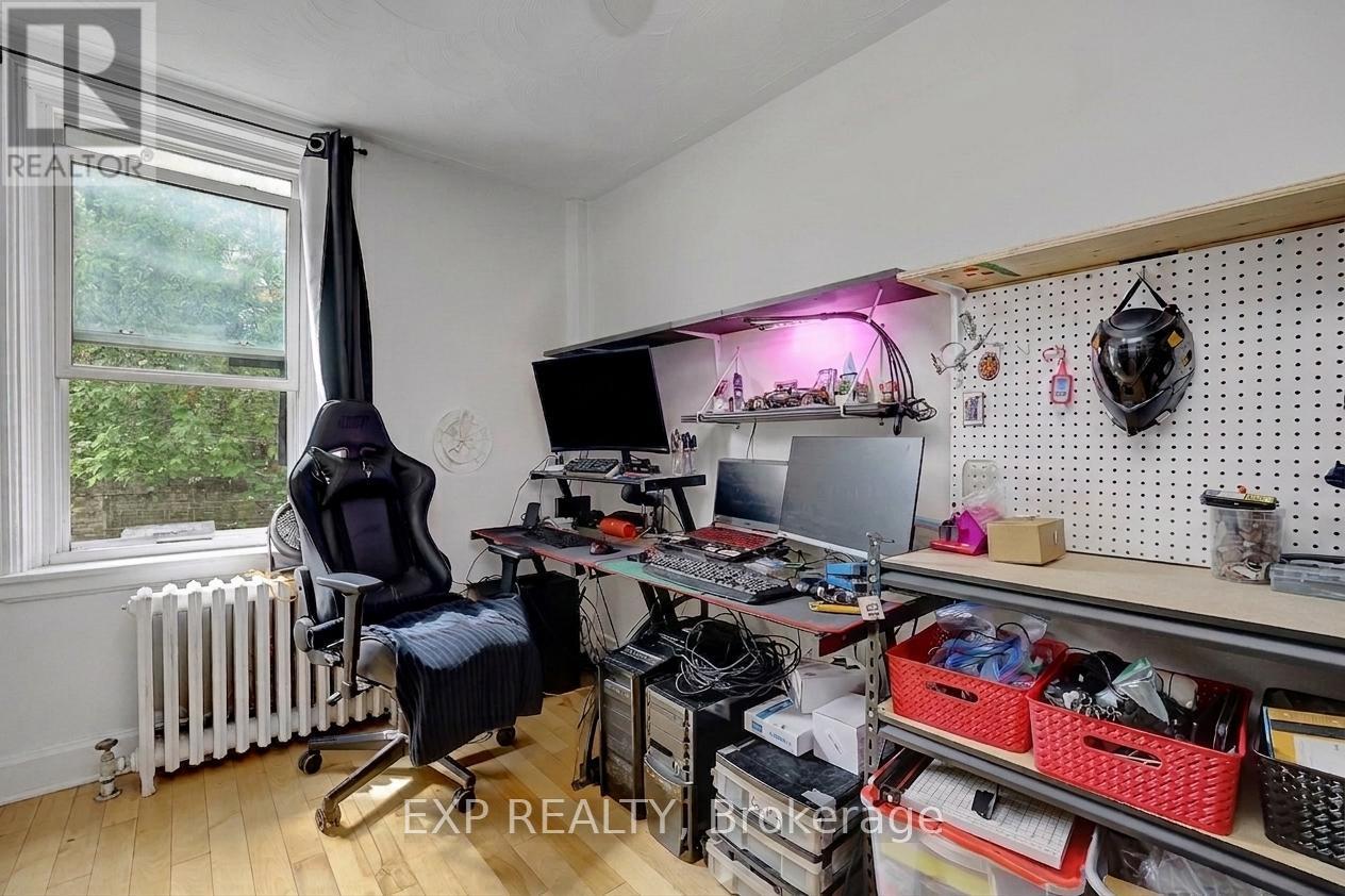 108 LEBRETON STREET N - Image 17