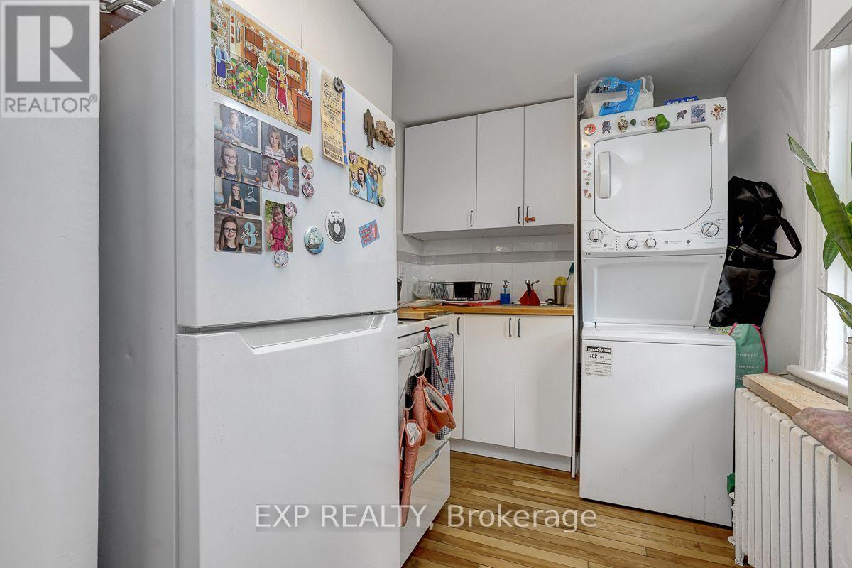 108 LEBRETON STREET N - 37