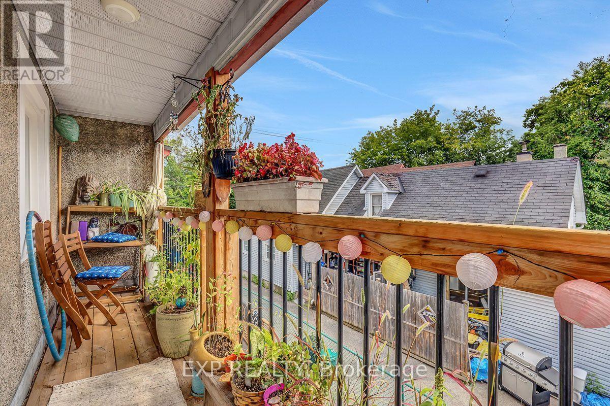 108 LEBRETON STREET N - 41
