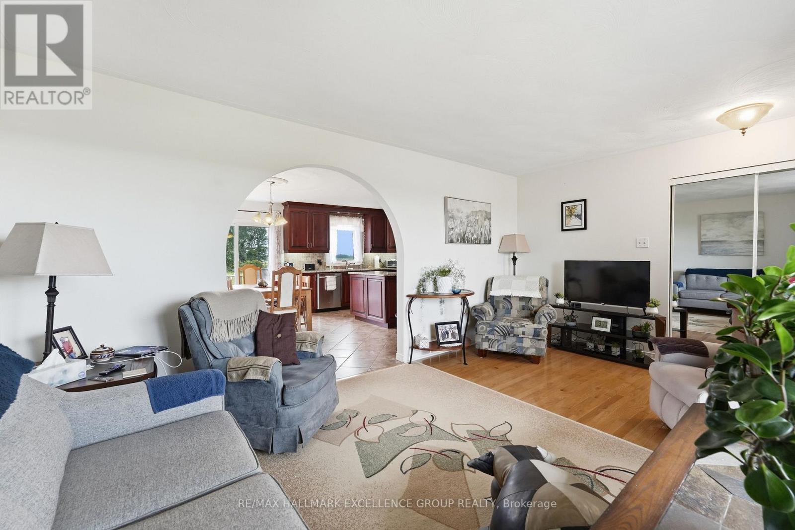 3160 DUNNING ROAD - 6