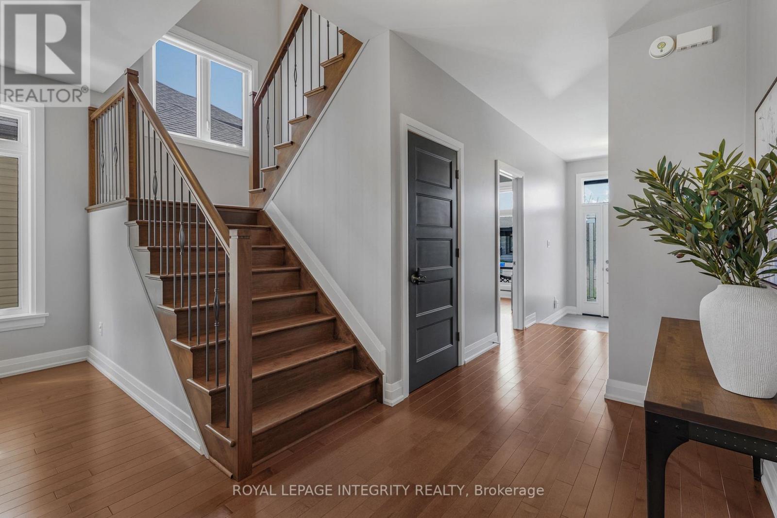 400 COLMAR STREET - Image 17