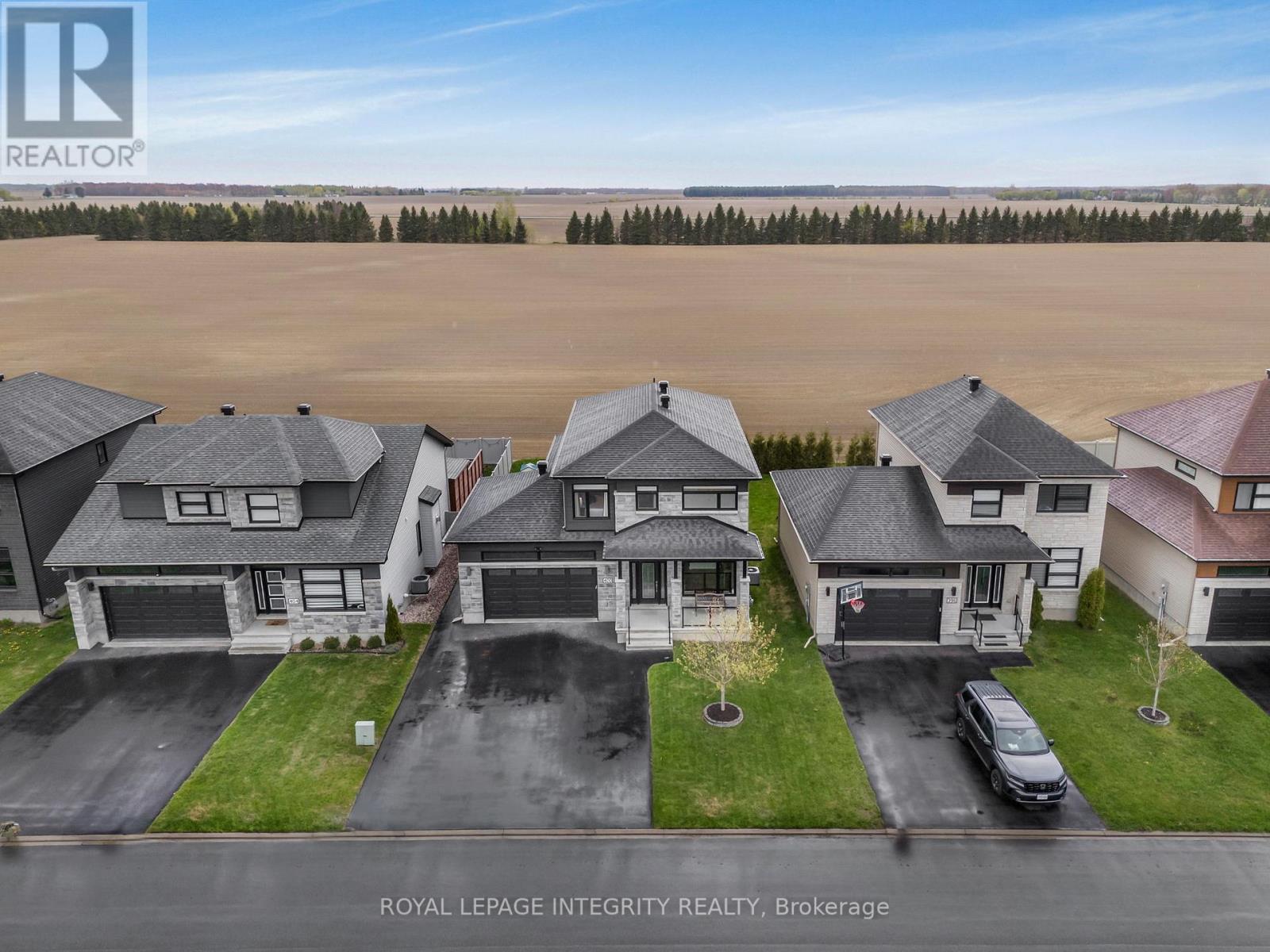 400 COLMAR STREET - Image 35