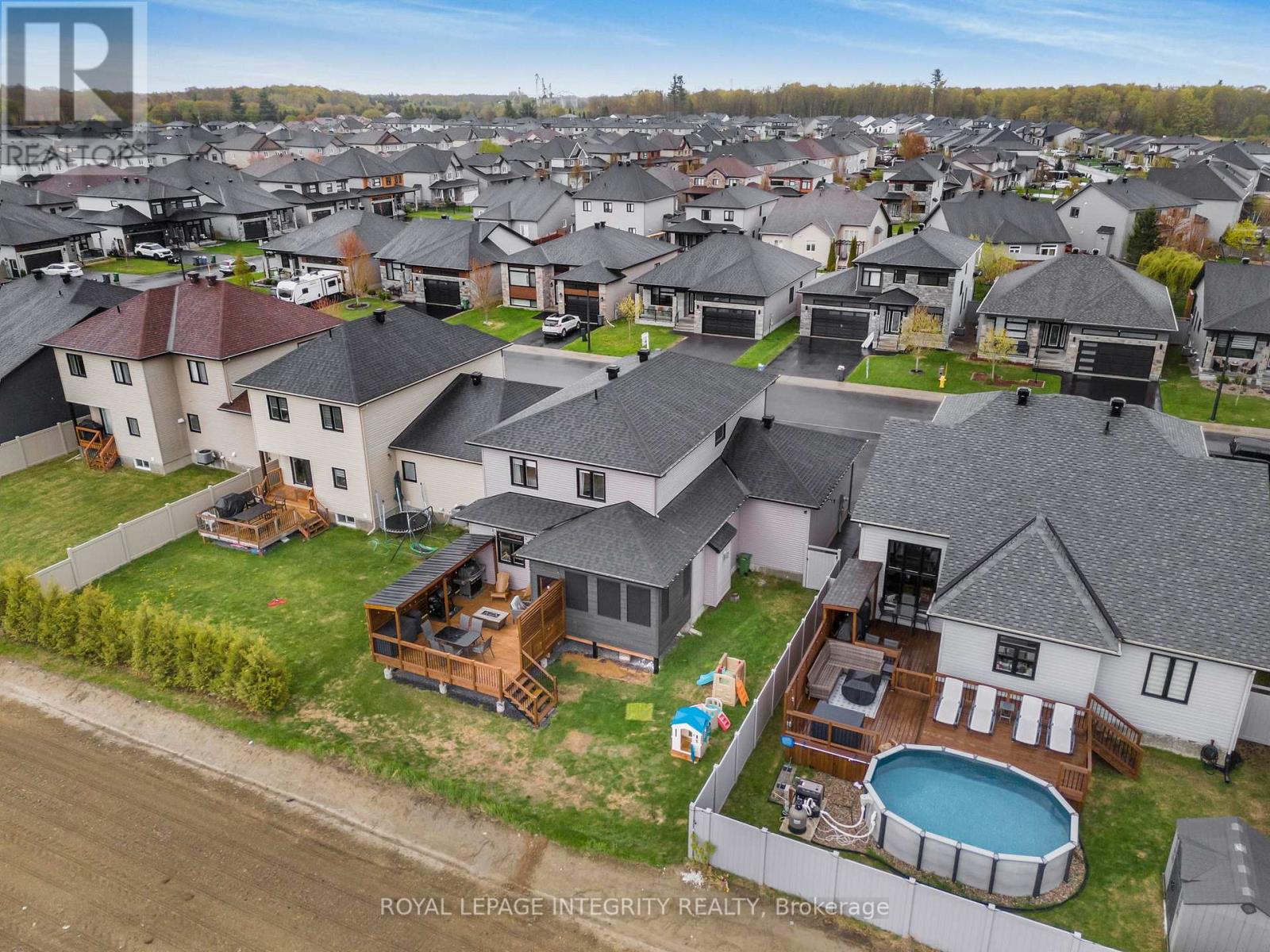400 COLMAR STREET - 38