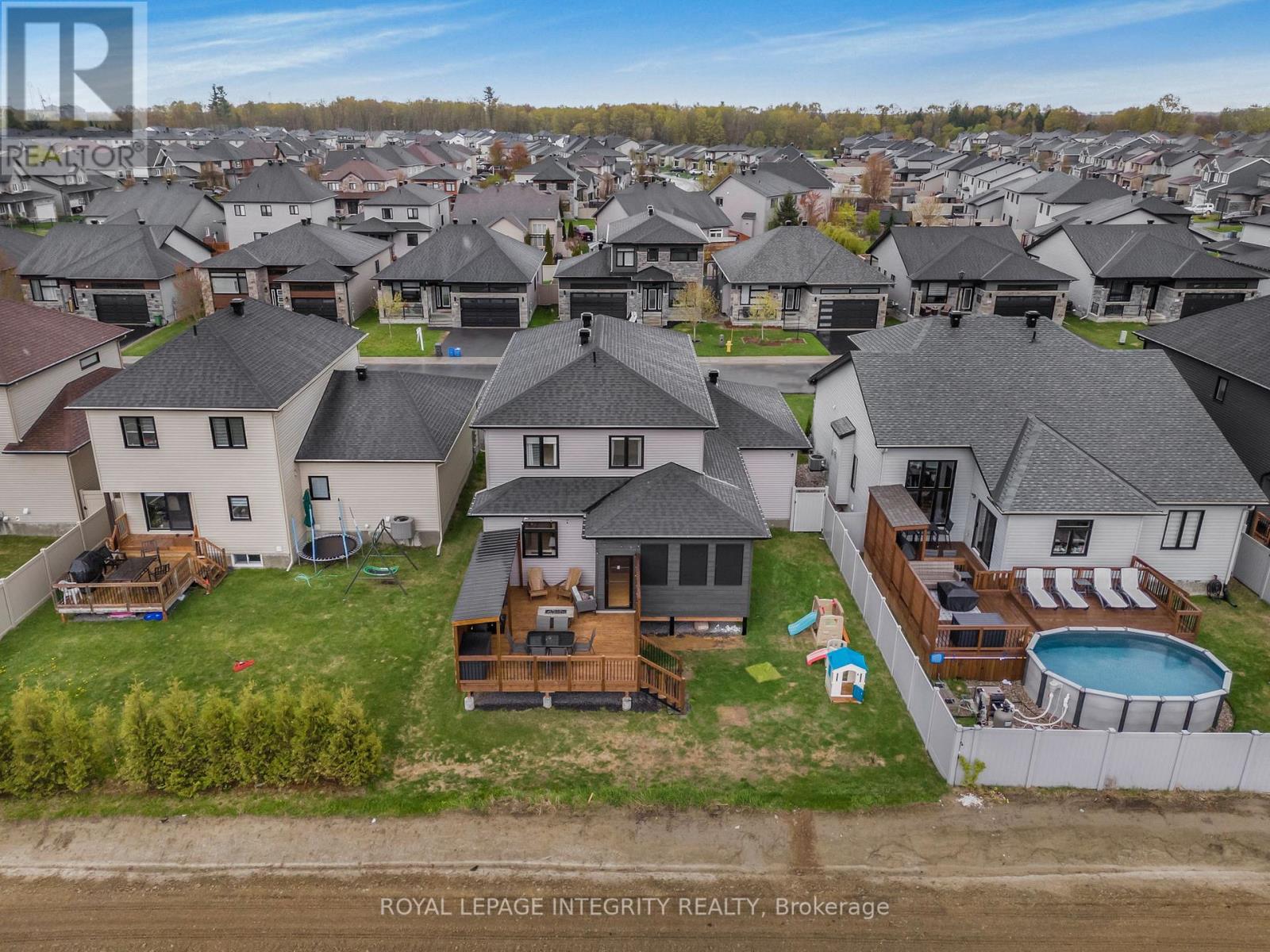 400 COLMAR STREET - Image 39