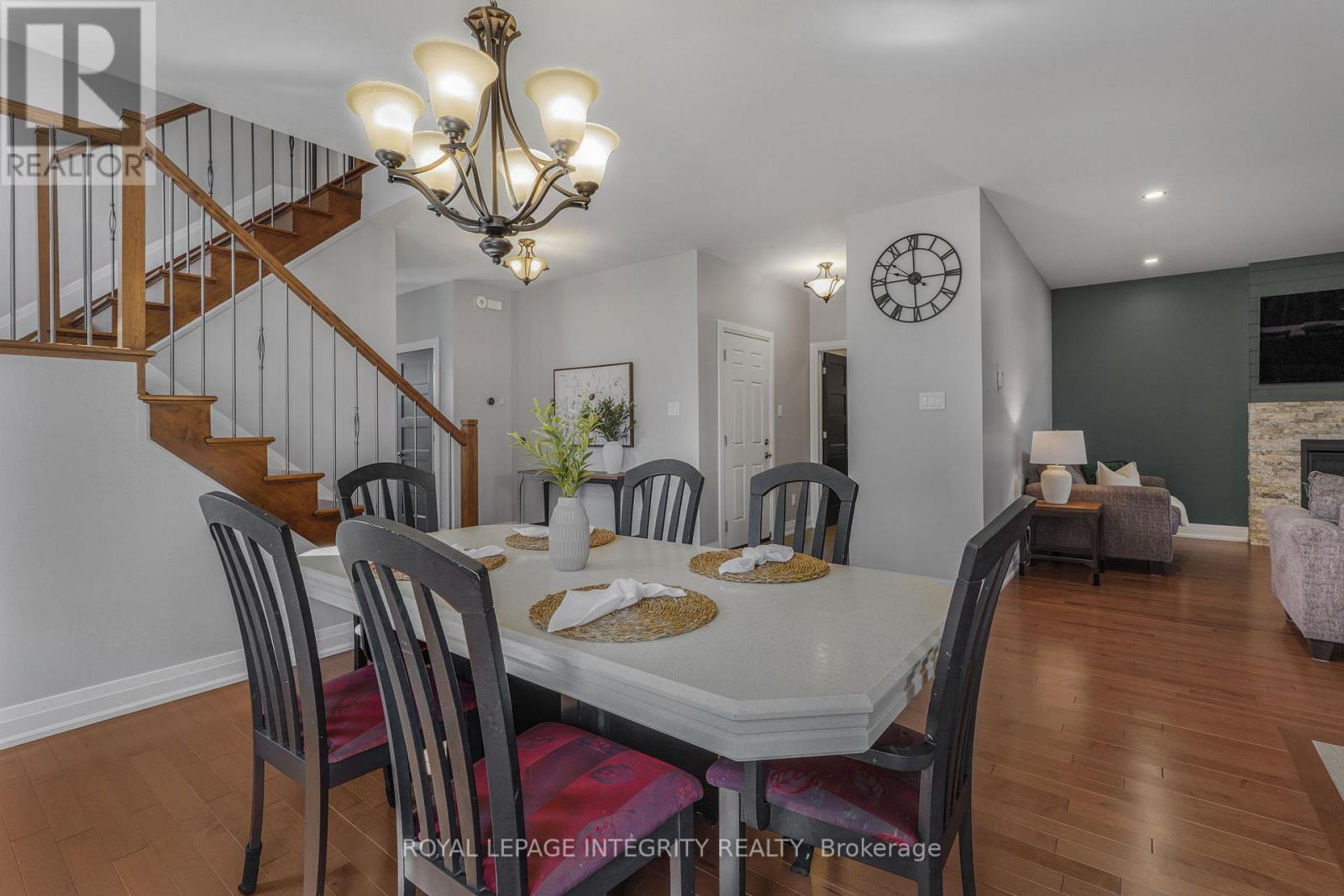400 COLMAR STREET - 9