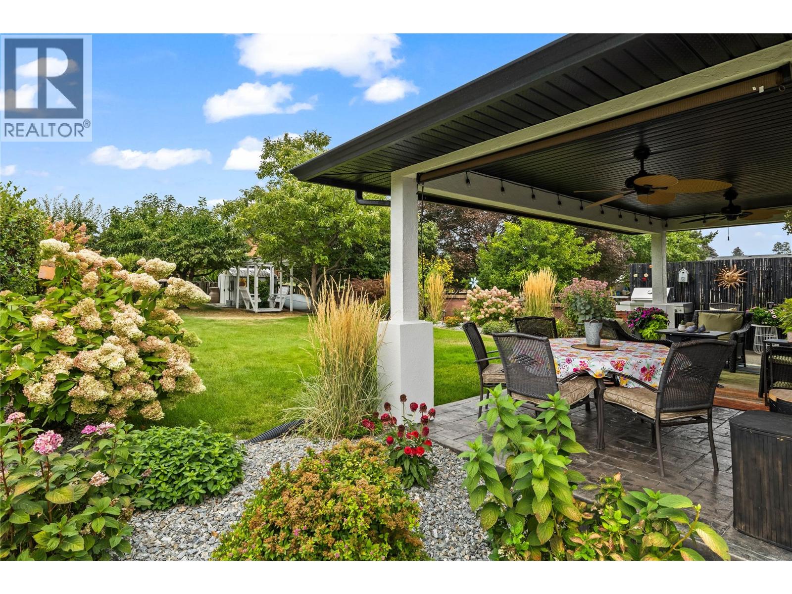  910 Westbrook Drive, West Kelowna
