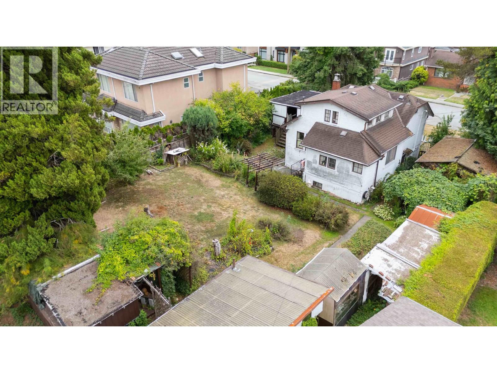 6151 WINCH Street, Burnaby, British Columbia, V5B2L4, Burnaby, British Columbia — photo 5 of 5