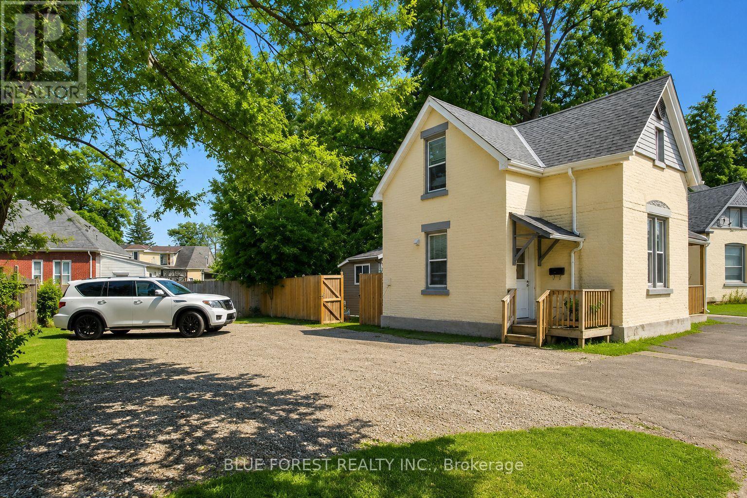 28 Oxford Street West, London North (North N), Ontario, N6H1R3, London North (North N), Ontario — photo 2 of 5