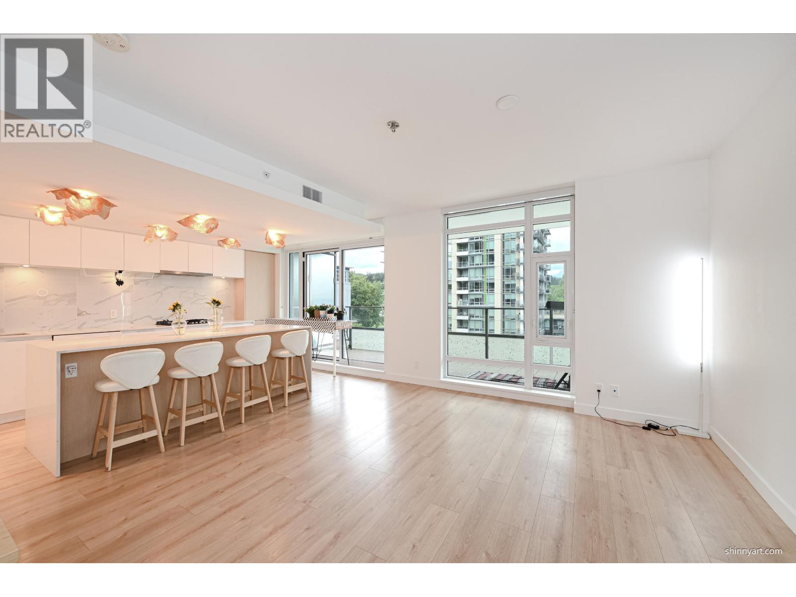 #606 1500 FERN Street, North Vancouver, British Columbia, V7J0E6, North Vancouver, British Columbia — photo 4 of 5