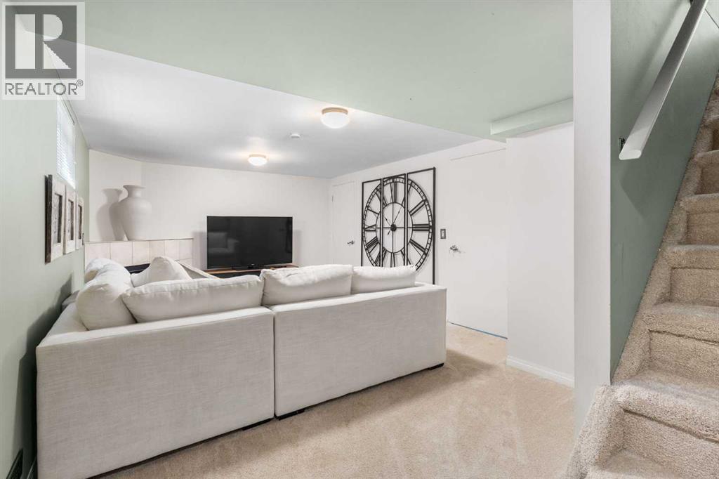 554 Killarney Glen Court SW - 22
