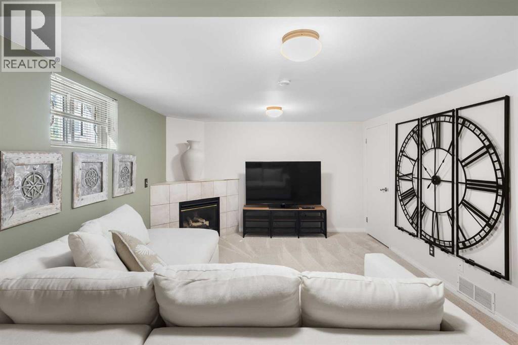 554 Killarney Glen Court SW - 23