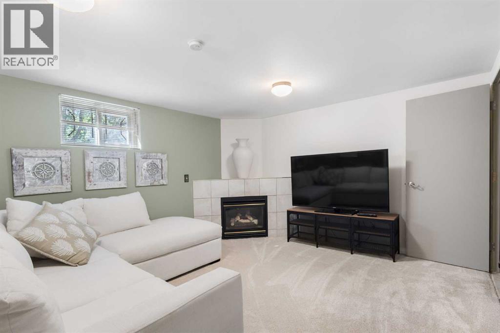 554 Killarney Glen Court SW - 24