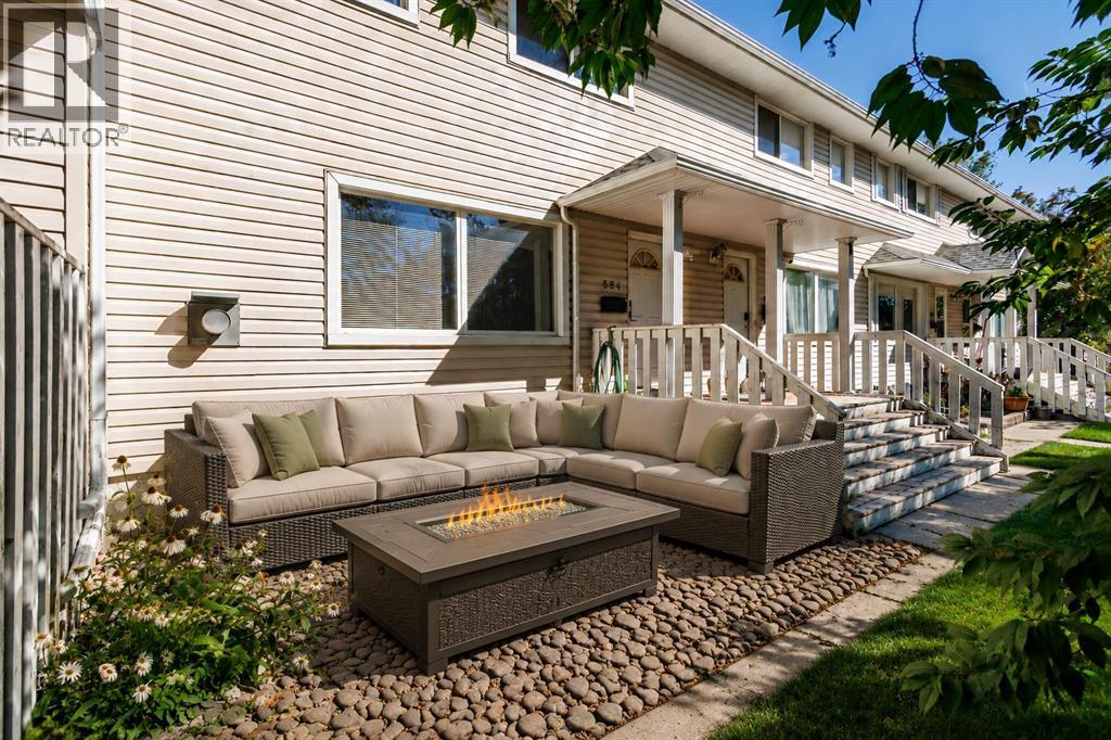 554 Killarney Glen Court SW - 34