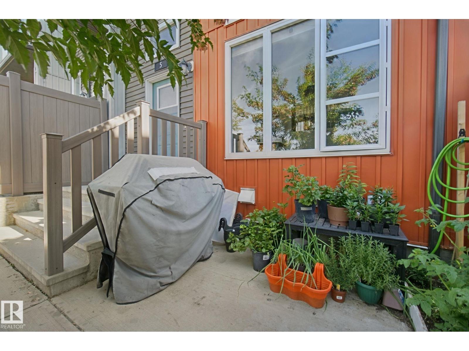 #5 4470 PROWSE RD SW - 9