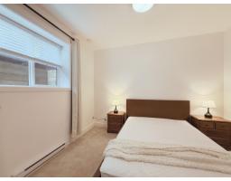 Basement 1030* 166b Street, Surrey, BC V4N6V4 Photo 10